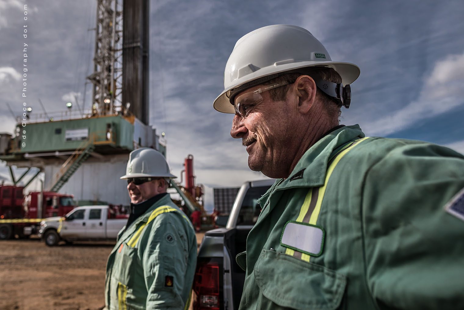 Oil and gas workers photo